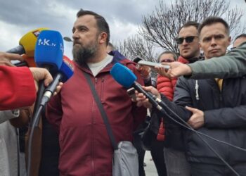 Osumnjičenom novinaru Policija vratila telefon jer ga nisu mogli otključati