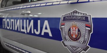 Beograd: Dojave o postavljenim eksplozivnim napravama stigle na adrese 78 osnovnih i 37 srednjih škola
