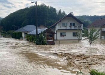 U sljedeća tri dana moguće bujične poplave u ZDK, TK i USK