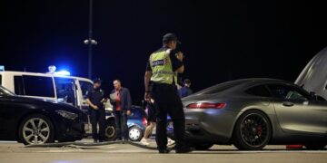 Uznemirujući snimak: U divljanju sportskim mercedesom  pokosio ljude u Zagrebu