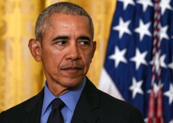 Obama o “ekonomskom aspektu demokratije”: Podmornica je vijest dana, a ne 700 utopljenih migranata!?