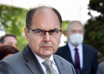 Suština javnog obraćanja Schmidta: NSRS ne priznaje njegove odluke – on ne priznaje njihove!?