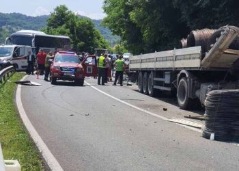 U stravičnoj nesreći kod Maglaja poginuo devetnaestogodišnji mladić