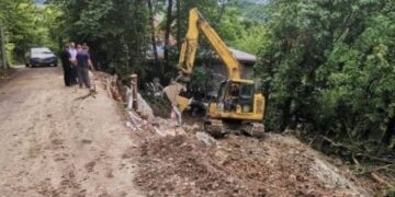 Problem u Tuzli: Pokrenuto klizište, građani pozvani na oprez