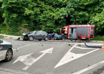 Teška saobraćajna nesreća u Novom Travniku: Poginuo petneastogodišnjak, povrijeđene dvije djevojčice