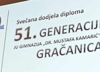 Gimnazija “Dr. Mustafa Kamarić”: Održana promocija maturanata, novčane nagrade za najbolje učenike