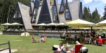 Razbojništvo na Trebeviću: Dvije osobe uz prijetnju oružjem ukrale novac u hotelu Pino Nature