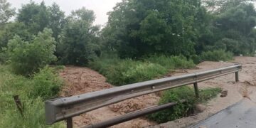 Teško stanje i u Kalesiji: poplavljeni stambeni objekti, štale, garaže, kotlovnice… (VIDEO)