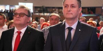 Nikšiću je izvijestan novi mandat na čelu SDP. Ali, da li će Bećirović u tome ostati po strani?