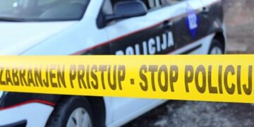 Maloljetnici napali trojicu penzionera u Sarajevu, jedan preminuo, drugom razbili glavu flašom