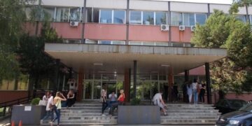 Univerzitet u Tuzli bilježi sve veći pad broja upisanih studenata