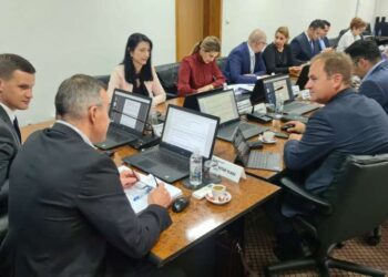 Održana vanredna sjednica Vlade TK – povod pucnjava u školi u Lukavcu