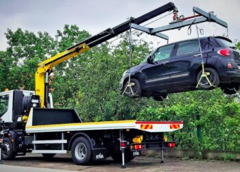 Na ulicama Tuzle do kraja jula počinje da radi vozilo “Pauk” koje će uklanjati sva nepropisno parkirane automobile