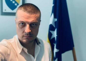 Vojin Mijatović: “”Velike patriote”, šta čekate hajde više pokrenite te vaše ratove ili da sačekamo da dođete sa mora?”