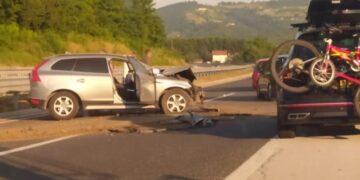 Saobraćajna nesreća na dionici prema Sarajevu: Dvije osobe povrijeđene
