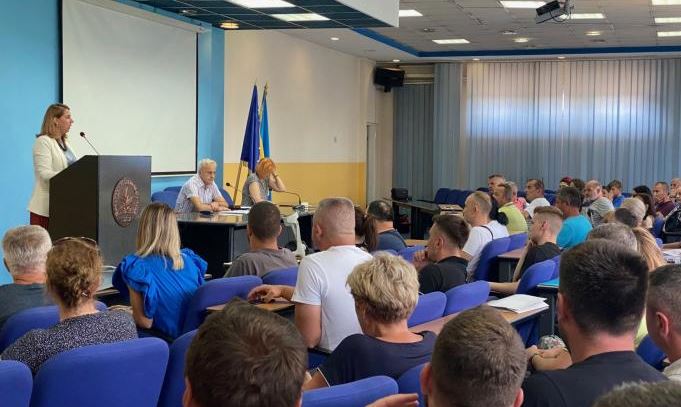 Kroz program zapošljavanja i samozapošljavanja boračkih kategorija angažovane 73 osobe Kroz program zapošljavanja i samozapošljavanja boračkih kategorija angažovane 73 osobe