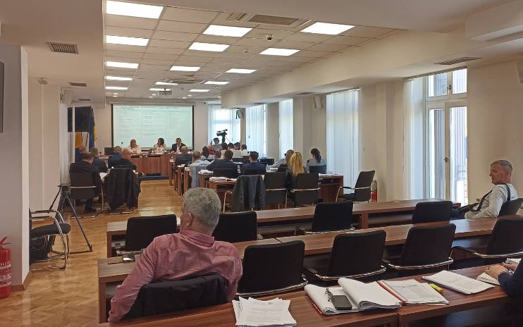 Gradsko vijeće Tuzla: Priznanja za Mehmeda Bajrića, Jasmina Salkića i Adnana Mujkića Gradsko vijeće Tuzla: Priznanja za Mehmeda Bajrića, Jasmina Salkića i Adnana Mujkića