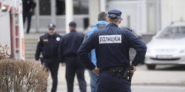 Samo kod nas: Policajac ukrao pištolje iz Policijske stanice i prodao ih za 2.300 KM
