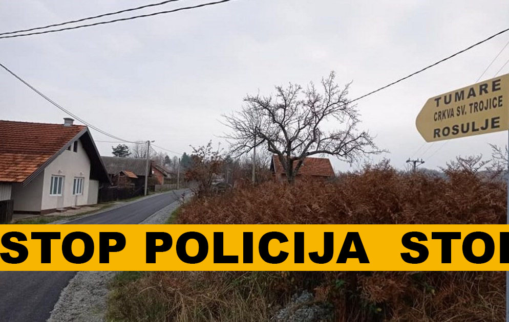 U selu Tumare pored Lukavca nestale dvije žene. Jedna pronađena polugola, vezana za drvo. Drugoj nema traga. U selu Tumare pored Lukavca nestale dvije žene. Jedna pronađena polugola, vezana za drvo. Drugoj nema traga.