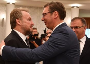 Dosije SB: Tajni dogovor Izetbegovića i Vučića, kojem je posredovao Milorad Dodik?