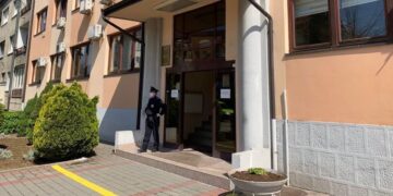 Tuzlak prijavio dilere policiji, tvrdi da su ga “prevarili za robu”