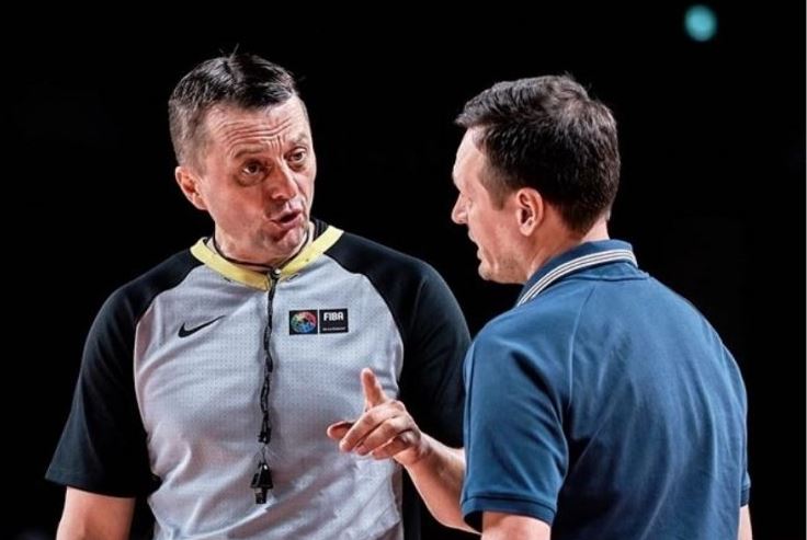 Tuzlak dijeli pravdu na Mundobasketu: “Postoje struje u BiH koje ne bi da sudim” Tuzlak dijeli pravdu na Mundobasketu: “Postoje struje u BiH koje ne bi da sudim”