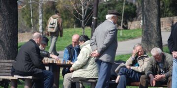 Penzioneri iz Tuzlanskog kantona čija mjesečna penzija ne prelazi iznos od 538,27 KM, dobit će po 100 maraka