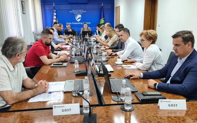 Održana 19. vanredna sjednice Vlade TK: 866.500 KM za energijsku efikasnost javnih objekata Održana 19. vanredna sjednice Vlade TK: 866.500 KM za energijsku efikasnost javnih objekata