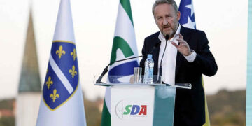 Ko o čemu, SDA o izdajnicima: ‘Planirane Izmjene izbornog zakona predstavljaju najavu nove izdaje stranaka “Trojke” ‘