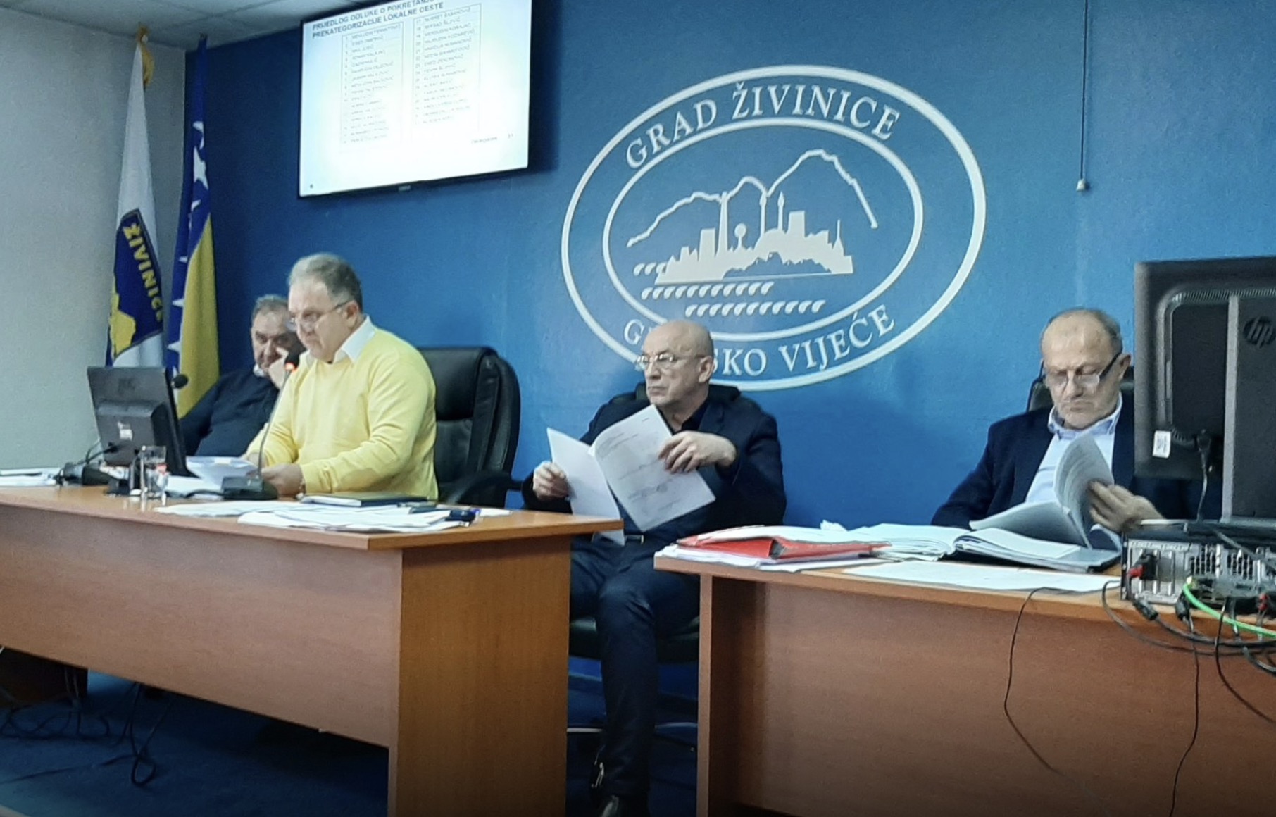 Burno u GV Živinica: 5 vijećnika SDA traže smjenu predsjedavajućeg Vijeća i predsjednika kluba SDA