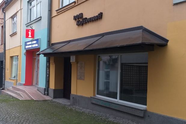 Najava promocije knjige aforizama ˝Bez prava žalbe˝