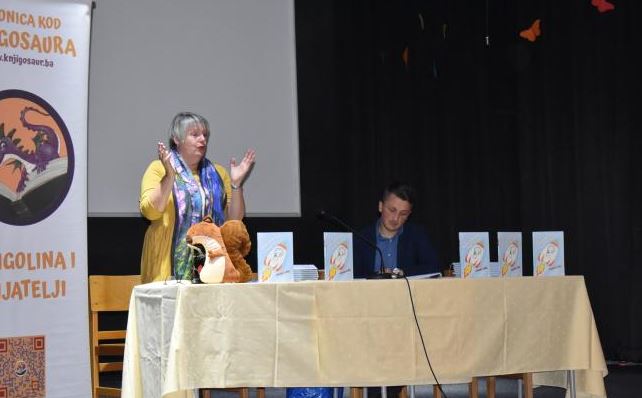 U Travniku promovisana knjiga “Kućica na Mjesecu U Travniku promovisana knjiga “Kućica na Mjesecu