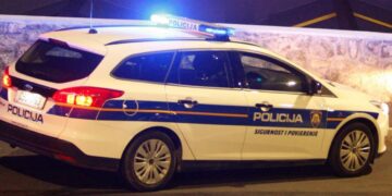 Dojave policiji o pokušaju otmice djece u više hrvatskih gradova: ‘Mame ih slatkišima i pokušavaju uvući u kombi…‘