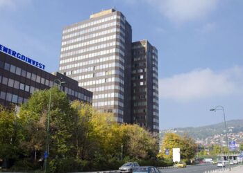 Pušteni nalozi za septembarske naknade za 1.434 roditelja njegovatelja u FBiH