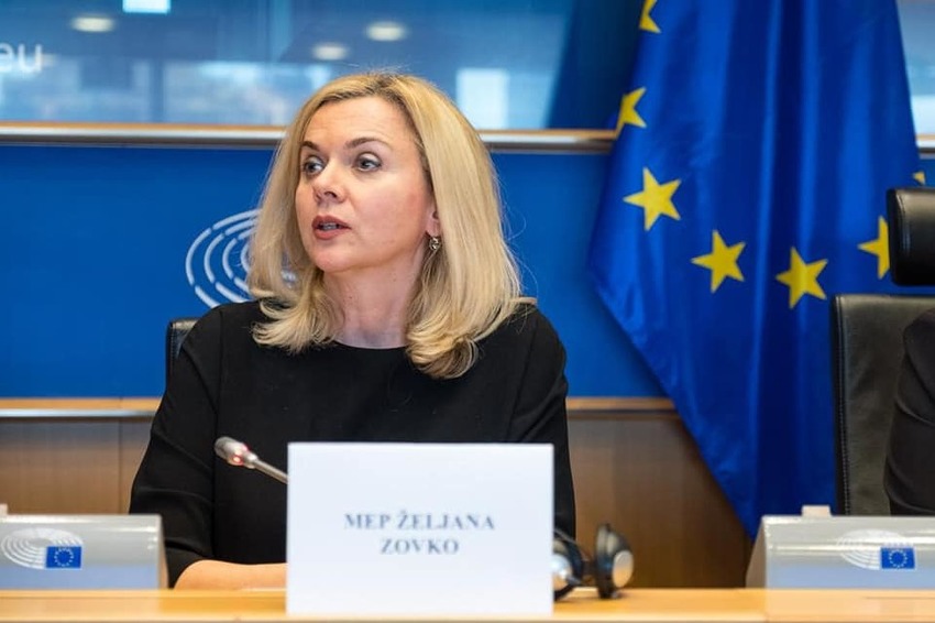 Hrvatska europarlamentarka: “Hrvati u srednjoj Bosni imaju iskustva s ritualnim ubijanjima kakve je sada u Izraelu izveo Hamas” Hrvatska europarlamentarka: “Hrvati u srednjoj Bosni imaju iskustva s ritualnim ubijanjima kakve je sada u Izraelu izveo Hamas”