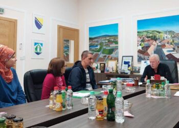Gračanica: Gradonačelnik razgovarao sa članicama Udruženja „Nismo same“