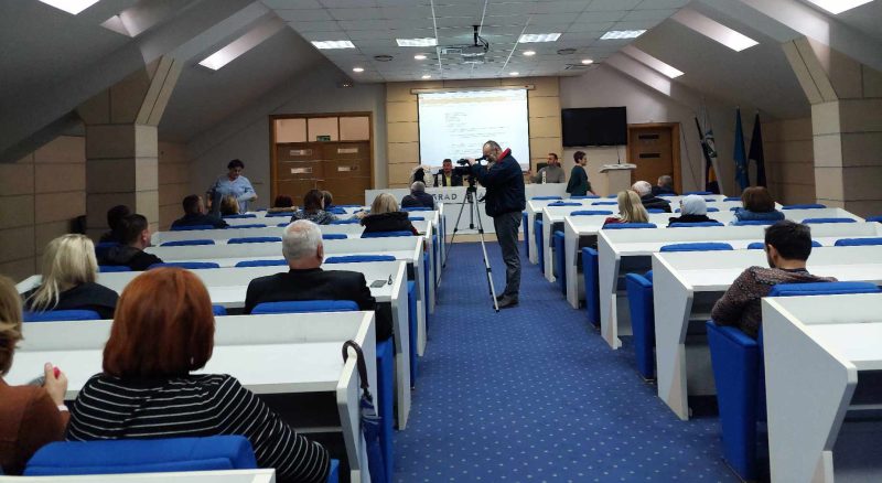 Predstavljen Program mjera i aktivnosti na prevenciji i suzbijanju nasilja u porodici sa posebnim akcentom na nasilje nad ženama Predstavljen Program mjera i aktivnosti na prevenciji i suzbijanju nasilja u porodici sa posebnim akcentom na nasilje nad ženama