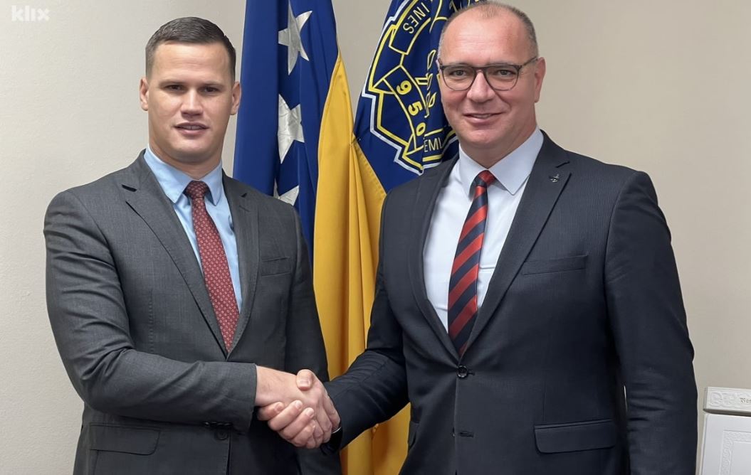 Netipična saradnja u Tuzli: SDP-ov gradonačelnik i SDA-ov premijer žele skupa unaprijediti grad i Kanton Netipična saradnja u Tuzli: SDP-ov gradonačelnik i SDA-ov premijer žele skupa unaprijediti grad i Kanton