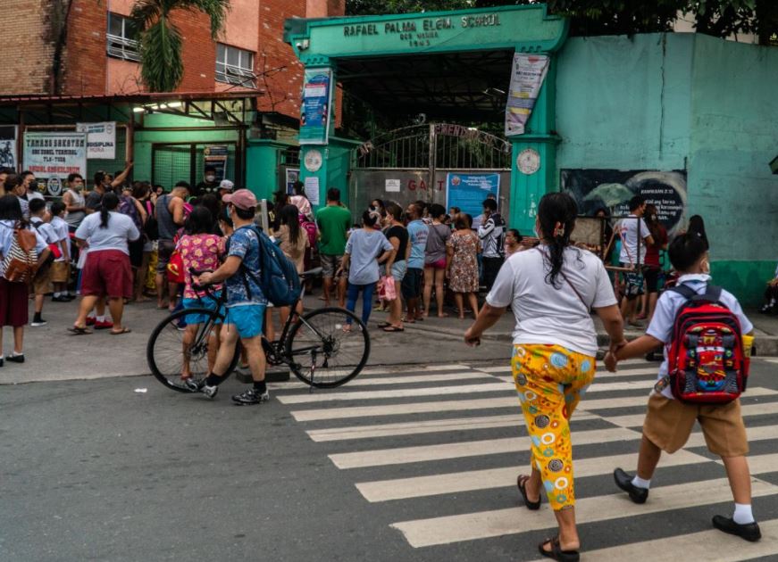 Istraga o neobjašnjivom povećanju smrtnosti na Filipinima