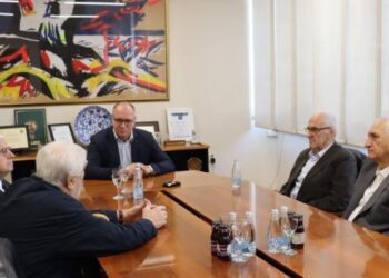 Istaknuti tuzlanski intelektualci posjetili gradonačelnika Zijada Lugavića