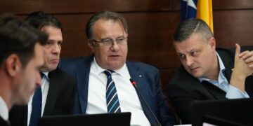 Oni su kao za narod i protiv su SDA, ali…: Vlada FBiH pomaže bogatim. Na spisku za električna vozila kćerke Novalića i Čengića