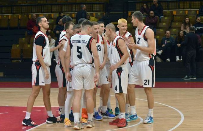OKK Sloboda 2 slavila pobjedu nad ekipom Basket Živinice OKK Sloboda 2 slavila pobjedu nad ekipom Basket Živinice