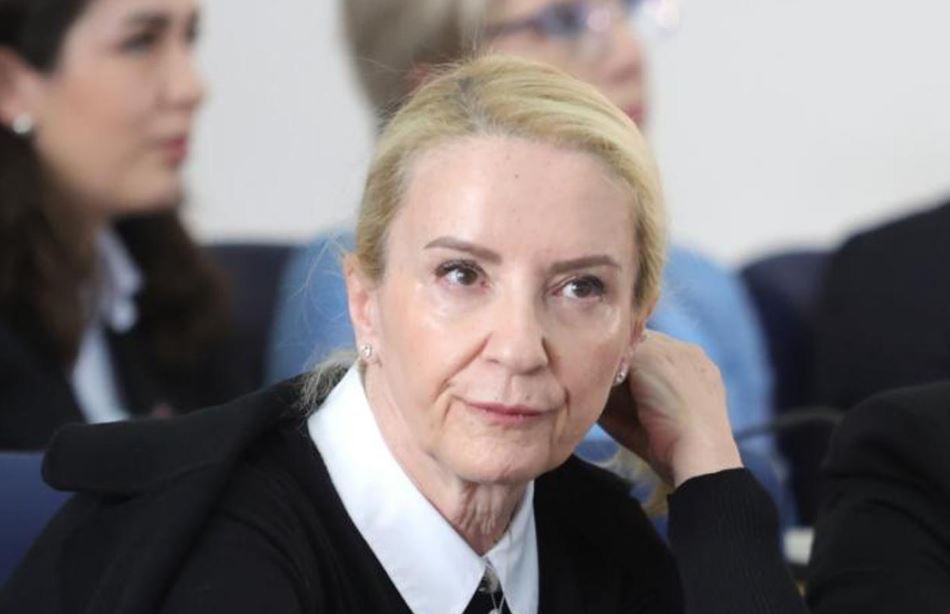 Upravni odbor KCUS-a u ponedjeljak razmatra smjenu generalne direktorice Sebije Izetbegović Upravni odbor KCUS-a u ponedjeljak razmatra smjenu generalne direktorice Sebije Izetbegović