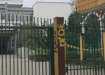 Evakuirana srednja škola u Živinicama, mailom stigla dojava o postavljenoj bombi