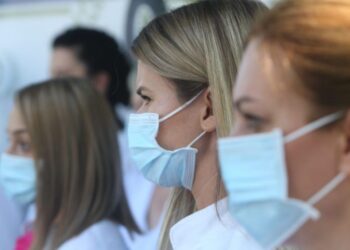 UKC RS uveo obavezu nošenja maski kao mjeru prevencije COVID-19