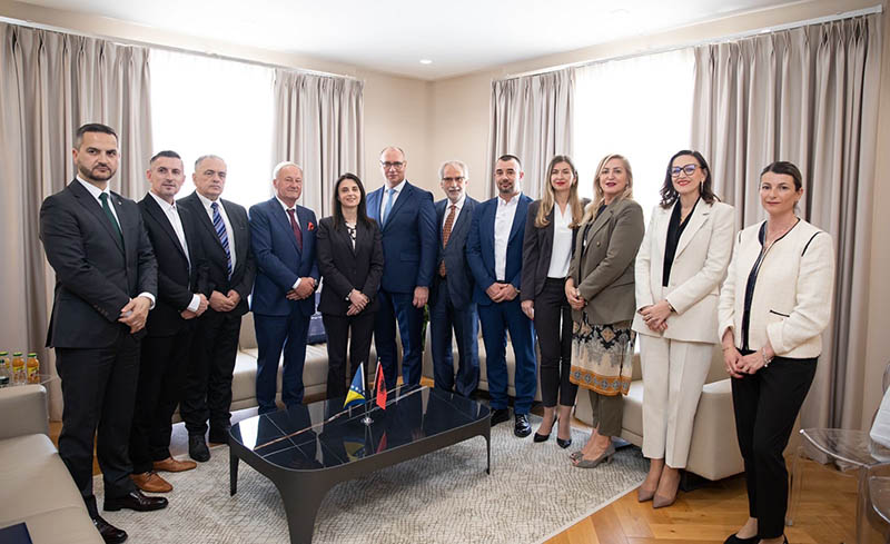 Uspješna posjeta tuzlanske delegacije albanskom gradu Drač Uspješna posjeta tuzlanske delegacije albanskom gradu Drač